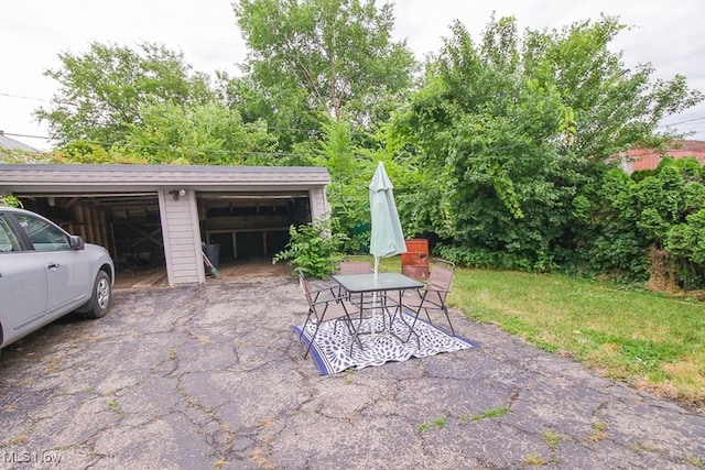 4101 E 64th St, Cleveland, OH 44105 - view of garage