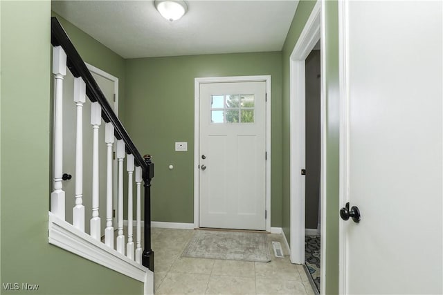 189 Booth Bay Dr, Medina, OH 44256 - foyer featuring stairway and baseboards
