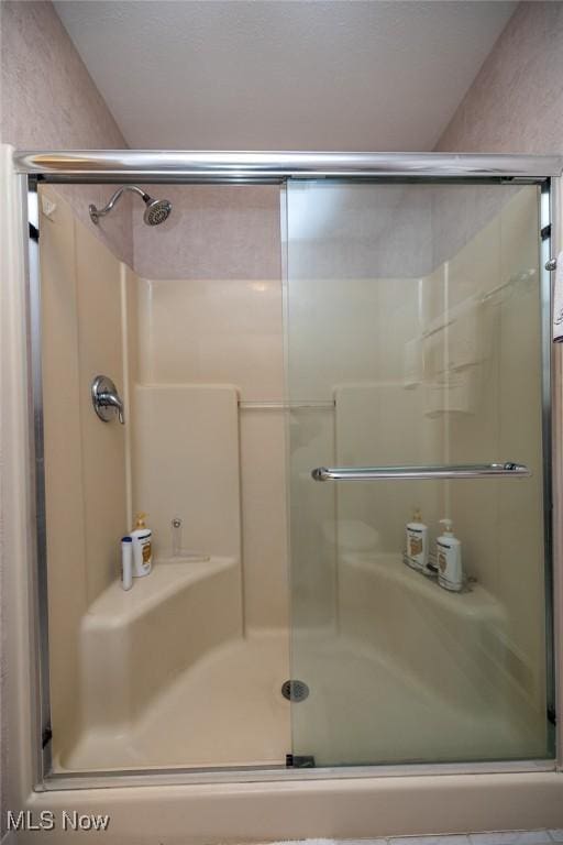 30965 Woodall, Solon, OH 44139 - full bath with a stall shower