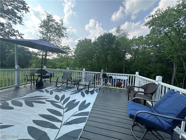301 46th St SW, Canton, OH 44706 - view of wooden terrace