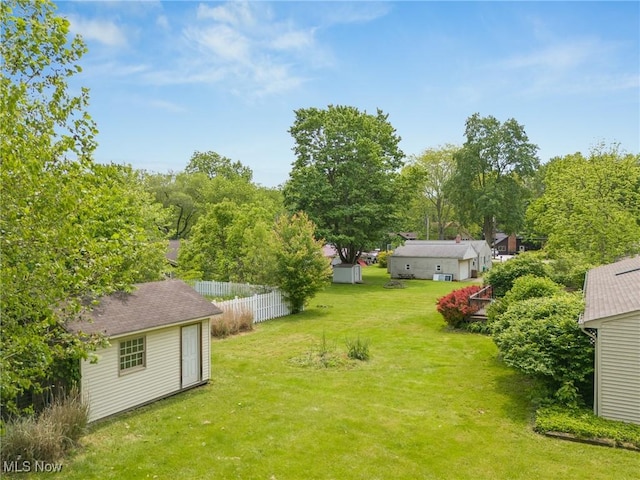 7183 Hunter Dr, Chippewa Lake, OH 44215 - view of yard with an outbuilding