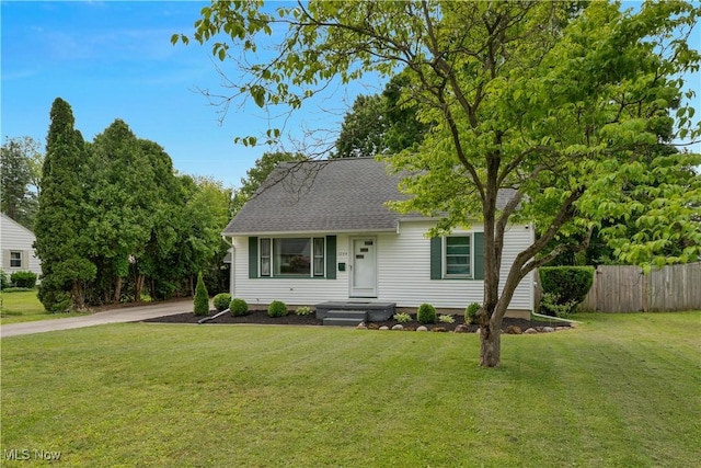 1094 Jessie Ave, Kent, OH 44240 - view of front facade with a shingled roof