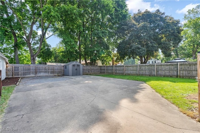 990 Franklin Ave, Salem, OH 44460 - view of patio