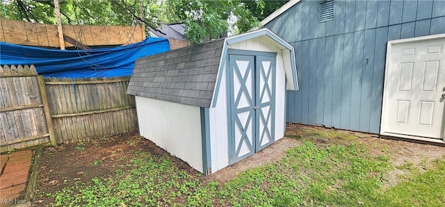 816 Clarendon Ave NW, Canton, OH 44708 - view of shed
