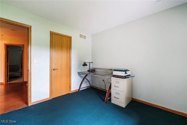 51406 Cornerstone Dr, Petersburg, OH 44454 - carpeted home office with baseboards