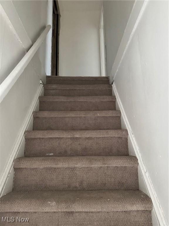 6712 Fullerton Ave, Cleveland, OH 44105 - photo 6
