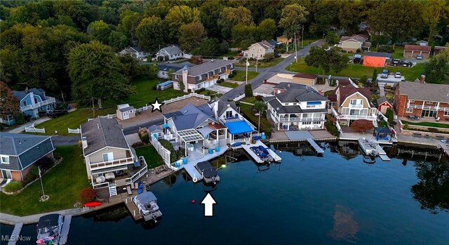 552 Saunders Ave, Akron, OH 44319 - aerial view of residential area featuring a large body of water