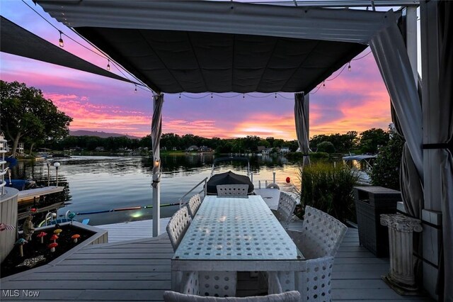 552 Saunders Ave, Akron, OH 44319 - dock area with a water view