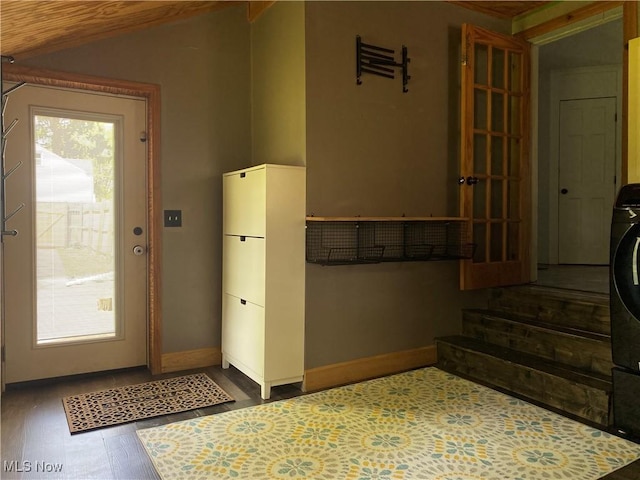 10919 Geib Ave NE, Hartville, OH 44632 - interior space featuring lofted ceiling and baseboards