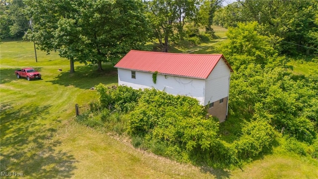 51300 Wegee Rd, Bellaire, OH 43906 - aerial view of property and surrounding area featuring a tree filled landscape