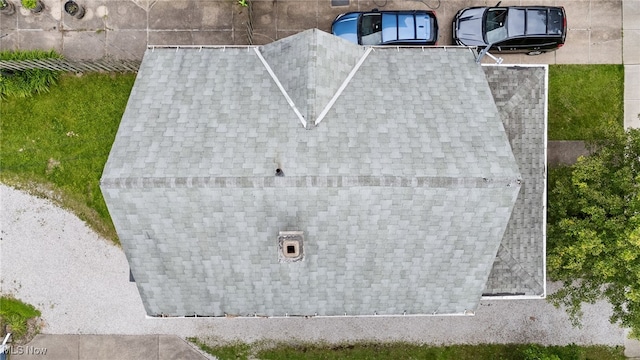 14520 Bayes Ave, Lakewood, OH 44107 - view of subject property featuring a pool area