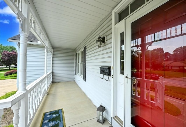 452 Herbert Rd, Akron, OH 44312 - view of covered porch