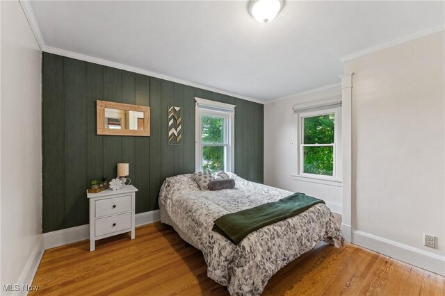 1372 W State St, Salem, OH 44460 - bedroom featuring ornamental molding, baseboards, and wood finished floors