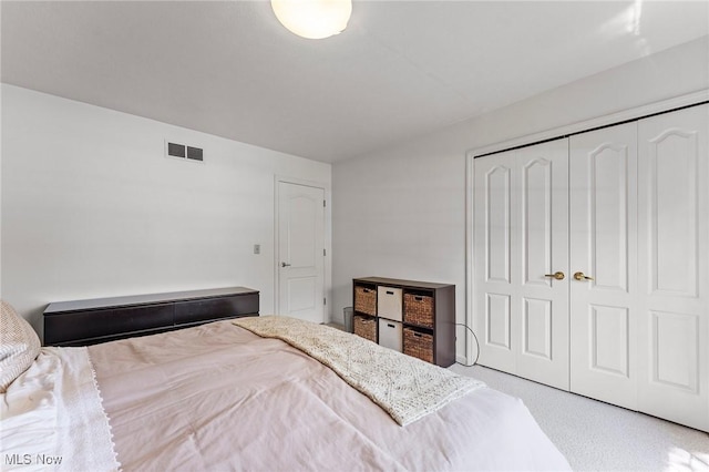 10378 N Pond Ln N Unit 2, Twinsburg, OH 44087 - bedroom featuring a closet