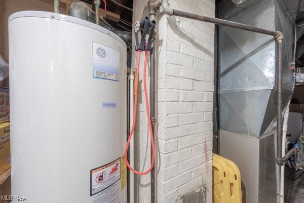 23 Sprague Rd, Berea, OH 44017 - utilities featuring gas water heater and heating unit