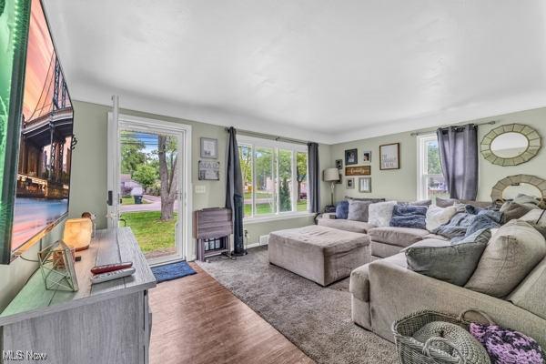 23 Sprague Rd, Berea, OH 44017 - living area featuring wood finished floors and baseboards