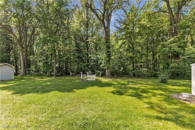 3622 Valacamp Ave SE, Warren, OH 44484 - view of green lawn