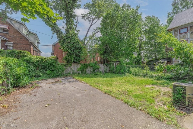 801 Rudyard Rd, Cleveland, OH 44110 - photo 26