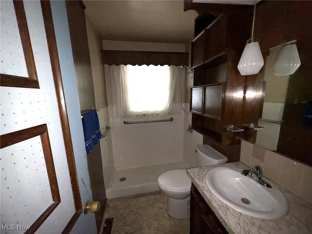 453 Kenyon Ave, Elyria, OH 44035 - photo 8