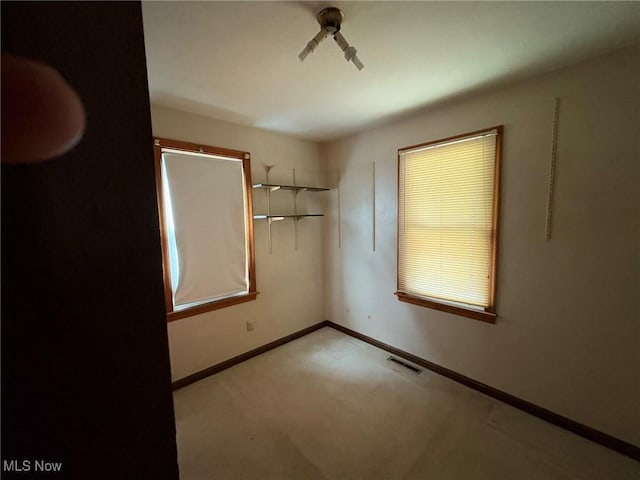 453 Kenyon Ave, Elyria, OH 44035 - photo 16
