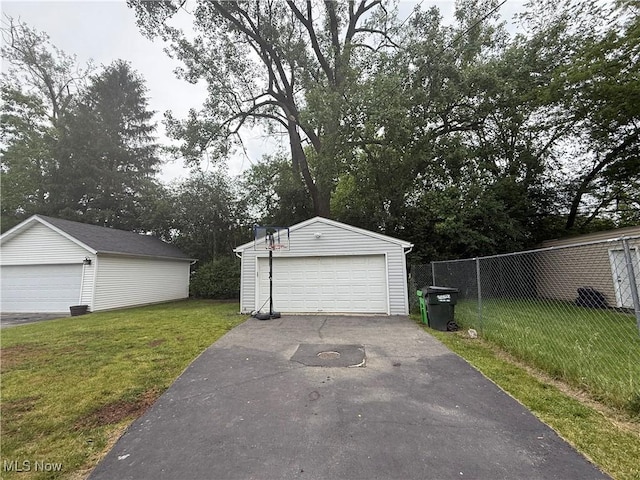 20007 Sunset Dr, Warrensville Heights, OH 44122 - view of detached garage