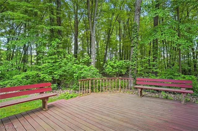 8650 Hidden Hills Dr SE, Howland, OH 44484 - view of deck