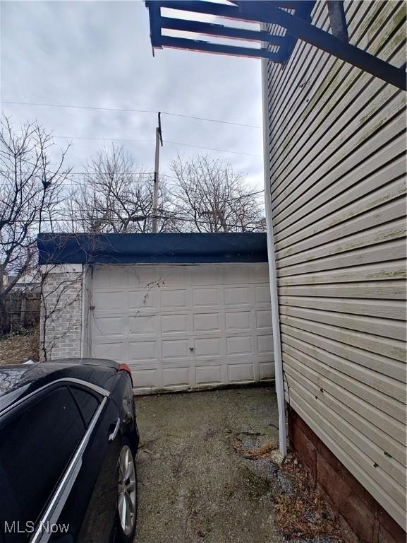 2217 E 82nd St, Cleveland, OH 44103 - photo 4