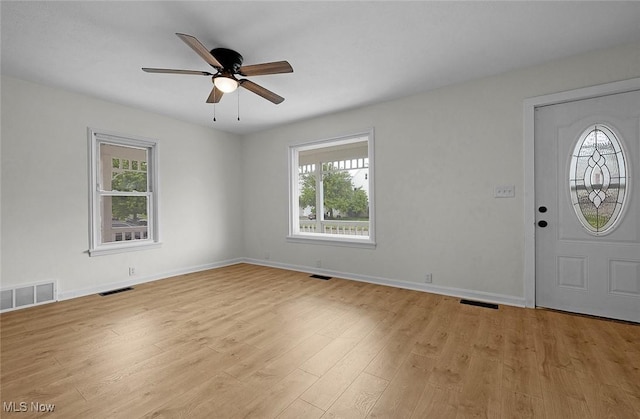 2126 E 29th St, Lorain, OH 44055 - photo 8