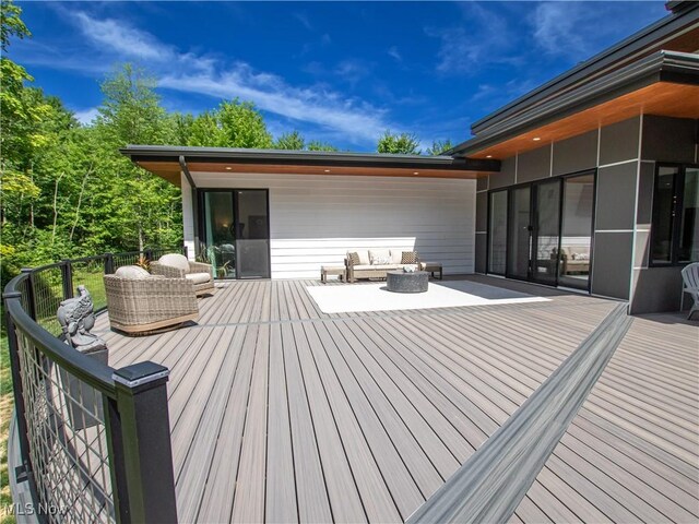 4385 Good Rd, Seville, OH 44273 - deck featuring an outdoor hangout area