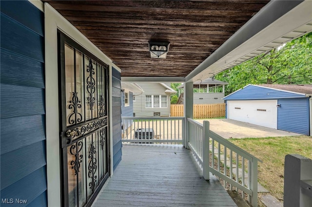 3020 E Derbyshire Rd, Cleveland Heights, OH 44118 - porch featuring an outbuilding