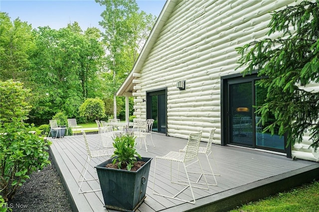 7090 Country Ln, Chagrin Falls, OH 44023 - deck with outdoor dining space