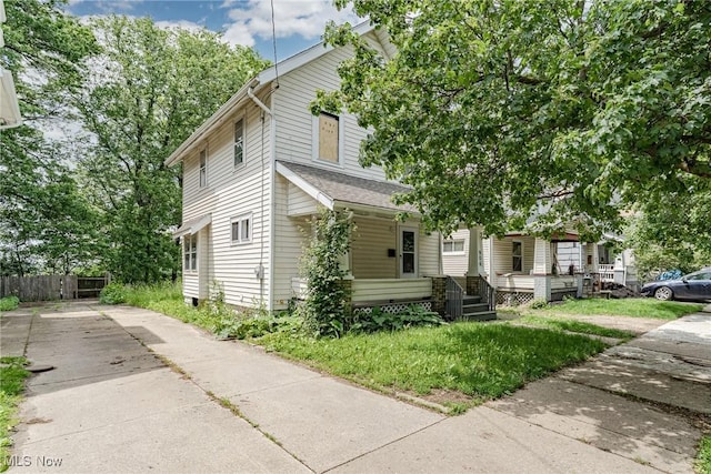 906 Beardsley St, Akron, OH 44311 - view of front of home with a porch