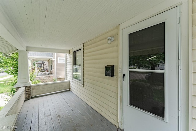 906 Beardsley St, Akron, OH 44311 - view of porch