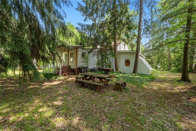 7100 Barton Rd, North Olmsted, OH 44070 - view of yard