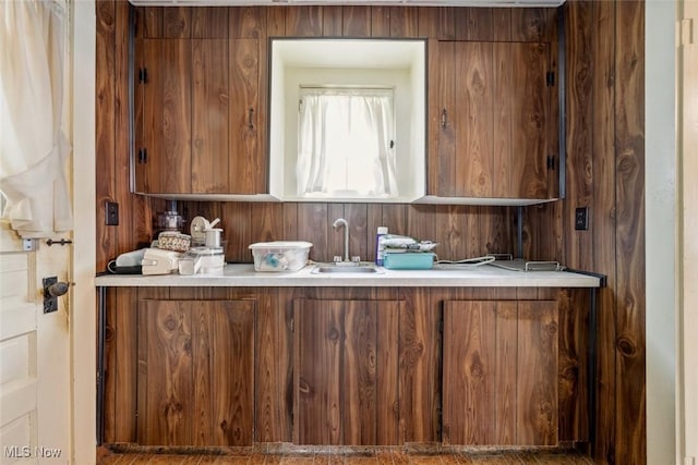 7100 Barton Rd, North Olmsted, OH 44070 - bathroom featuring a sink