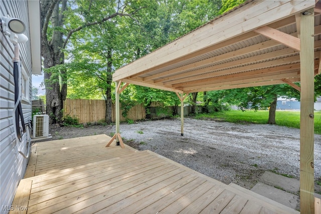 225 E Bergey St, Wadsworth, OH 44281 - view of wooden terrace