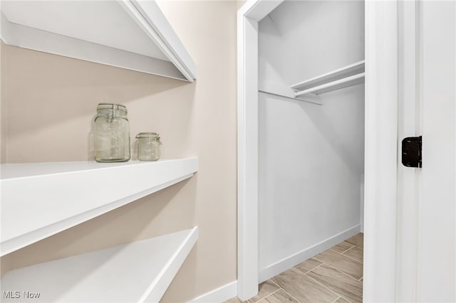 1255 E 351st St, Eastlake, OH 44095 - view of closet