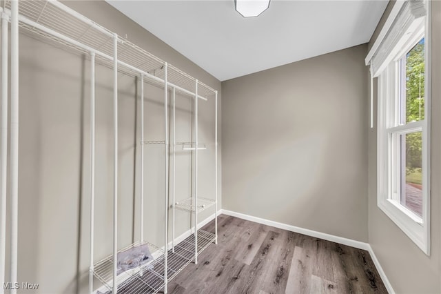 4371 Pine Lake Dr, Medina, OH 44256 - mudroom featuring wood finished floors and baseboards