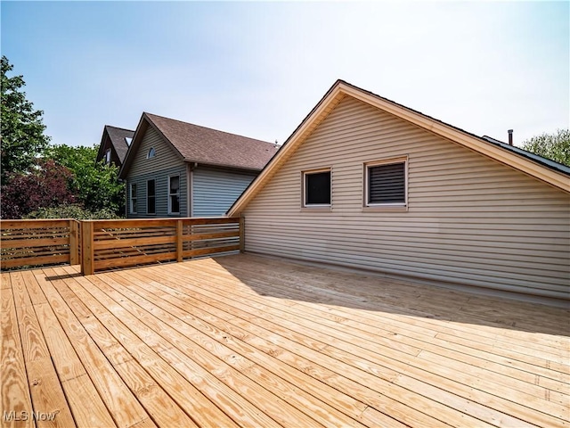 2295 Thurman Ave, Cleveland, OH 44113 - view of deck