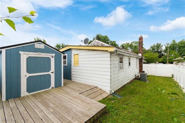 365 Stephens Rd, Akron, OH 44312 - back of house featuring central AC and a wooden deck