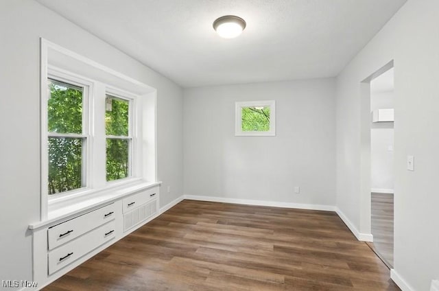 342 E Archwood Ave, Akron, OH 44301 - photo 9