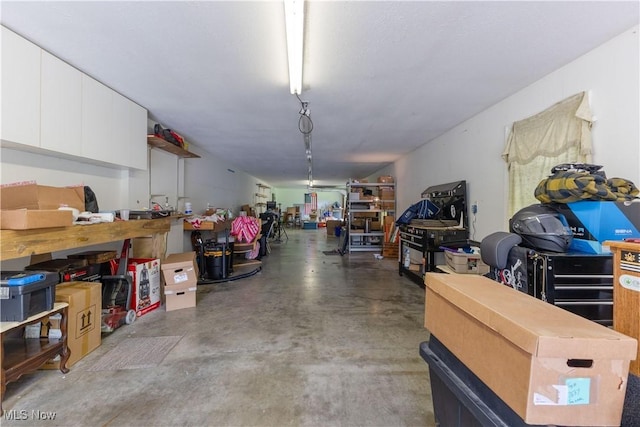 1110 Warren Rd, Newton Falls, OH 44444 - view of garage