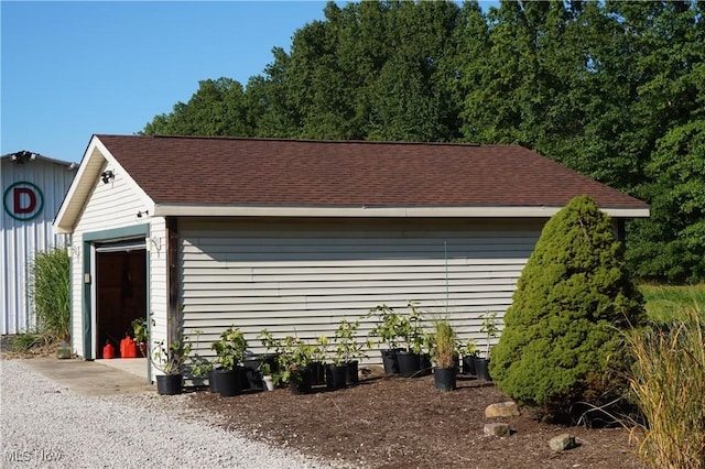 6019 New London Rd, Ashtabula, OH 44004 - view of garage