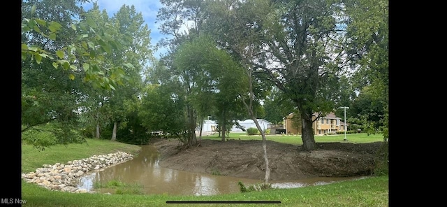 6019 New London Rd, Ashtabula, OH 44004 - view of community featuring a water view