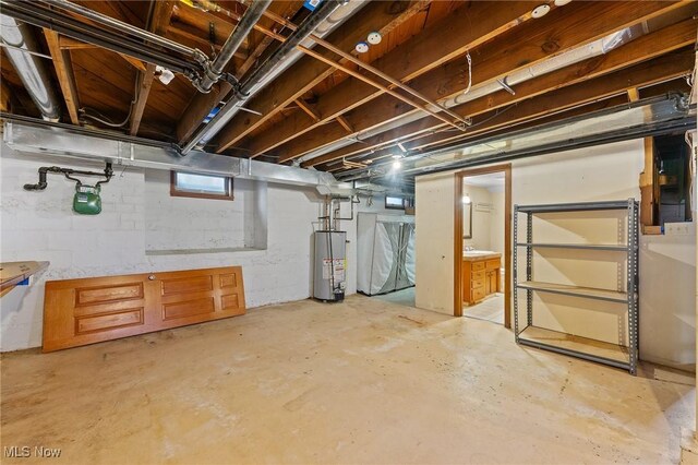 97 Overlook Blvd, Struthers, OH 44471 - basement featuring water heater and gas meter