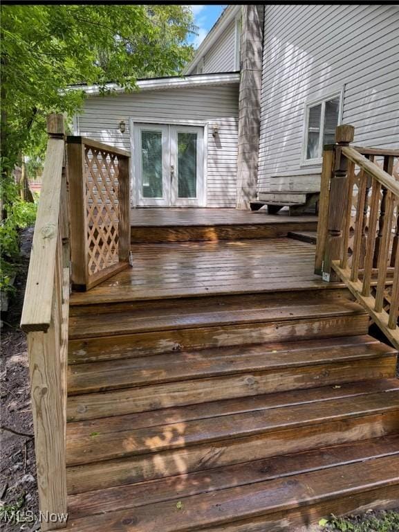 533 W Park Ave, Niles, OH 44446 - view of wooden deck