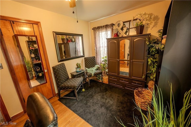 627 Elson St, East Liverpool, OH 43920 - sitting room featuring wood finished floors and ceiling fan