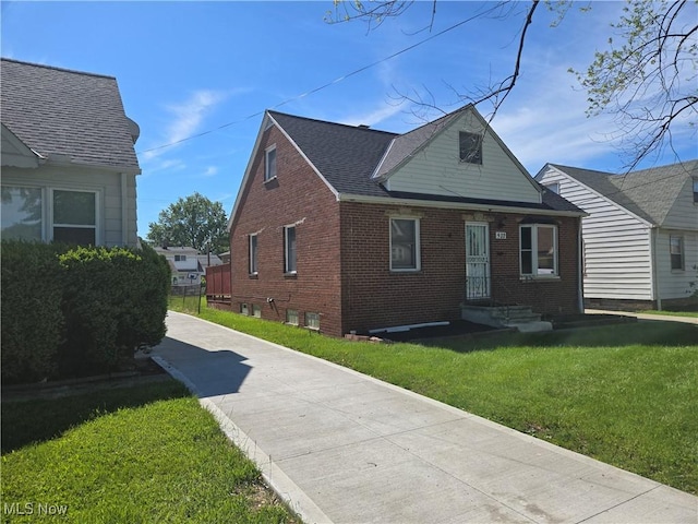 932 E 218th St, Cleveland, OH 44119 - photo 2
