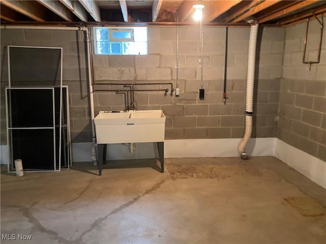 6234 W 54th St, Parma, OH 44129 - basement featuring a sink