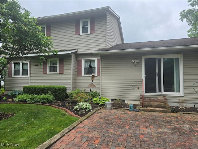 462 Farr Ave, Wadsworth, OH 44281 - back of house with entry steps